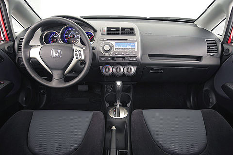 honda fit interior. the 2008 Honda Fit received
