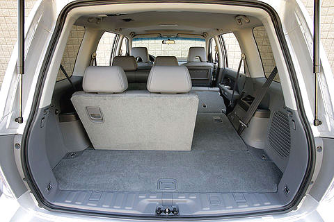 In the rear, the Pilot has a 40-60 split bench rear seat