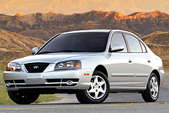 2005 Hyundai,Elantra,Compact Sedan,5-door Hatchback,Wagon,2005 Hyundai Elantra,Compact Sedan,5-door Hatchback Wagon,2005,2006,auto show,auto shows,naias,la,los angeles,car buying,car
shopping,new car buying,new car shopping,car buying guide,car shopping
,msrp